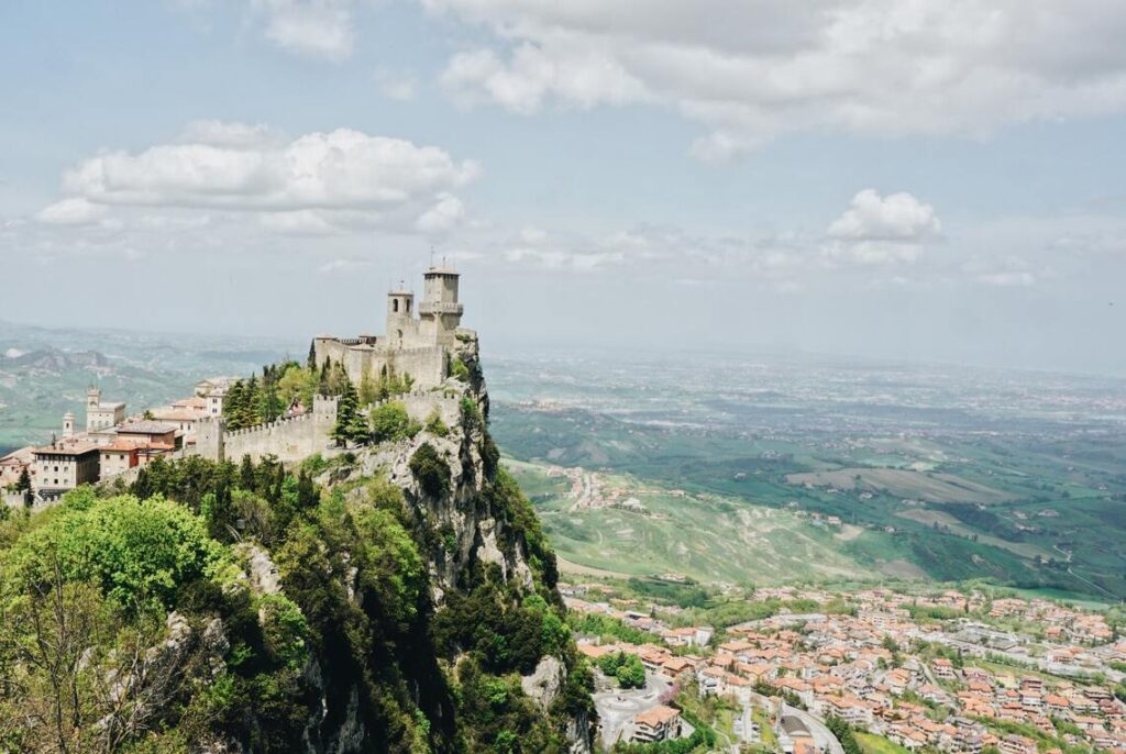 San Marino 18